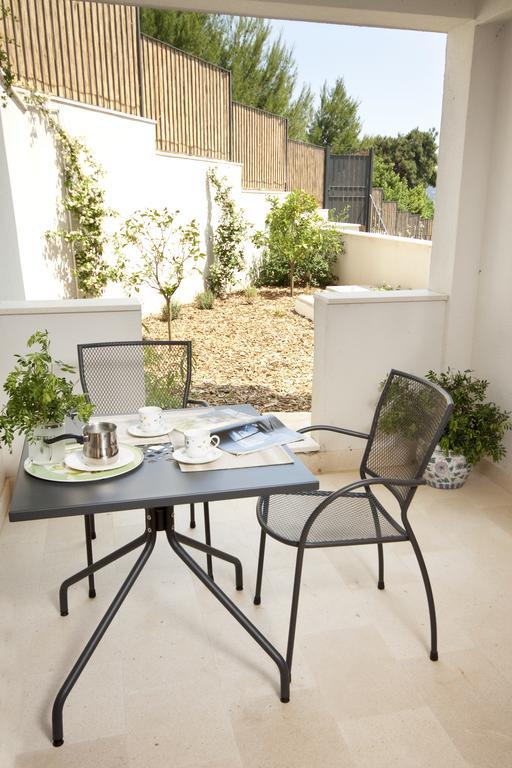 Eol Apartments Viganj Esterno foto